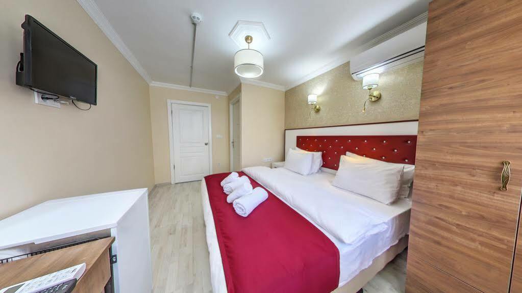 Cihangir Palace Hotel Стамбул Экстерьер фото
